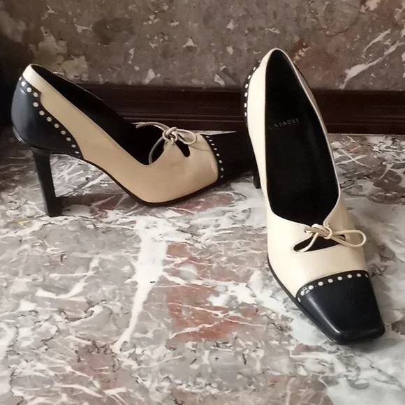 Size 6.5 Casadei shoes - Picture 1 of 5
